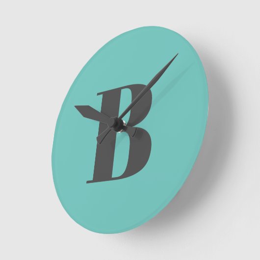 Ausschließlicher Aquamarin-Grau-Monogramm-Anfangsb Runde Wanduhr (Winkel)