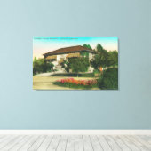 Außenansicht der Carnegie LibraryLakeport, CA Leinwanddruck (Insitu (Holzboden))