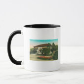 Außenansicht der Carnegie LibraryLakeport, CA Tasse (Links)