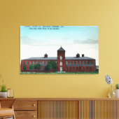 Außenansicht der Currier Co Silk Mills Leinwanddruck (Insitu (Wohnzimmer))