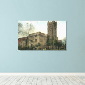 Außenansicht des 54. Regiment-Arsenals Leinwanddruck (Insitu (Holzboden))