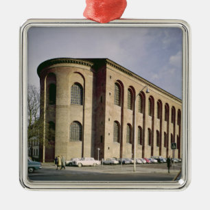 Außenansicht des Aula Palatina, errichtetes c.310 Silbernes Ornament