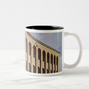 Außenansicht des Aula Palatina, errichtetes c.310 Zweifarbige Tasse