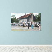 Außenansicht des Bahnhofs am 4. Leinwanddruck (Insitu (Holzboden))