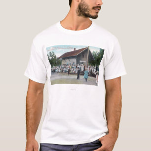 Außenansicht des Bahnhofs auf 4. von T-Shirt