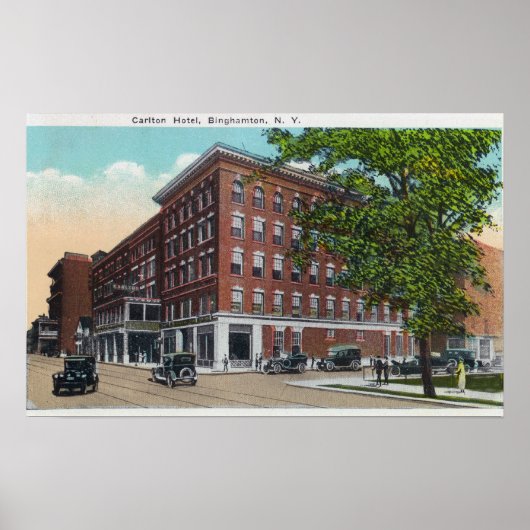 Außenansicht des Carlton Hotels Poster (Vorne)