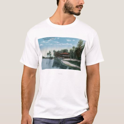 Außenansicht des Central Park-Kasinos T-Shirt (Vorderseite)