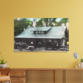 Außenansicht des Club House Leinwanddruck (Insitu (Wohnzimmer))