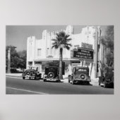 Außenansicht des Fontana Theaters Poster (Vorne)