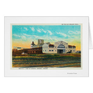 Außenansicht des Hafens des Astoria Dock-Gebäude