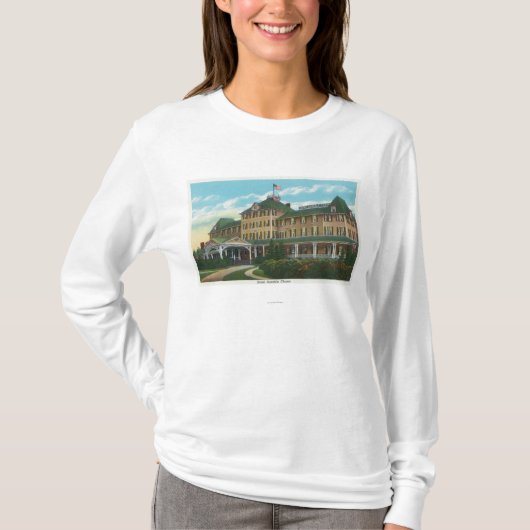 Außenansicht des Hotel Ausable Abgrundes T-Shirt (Vorderseite)