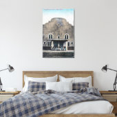 Außenansicht des neuen Ridgeway Theaters Leinwanddruck (Insitu (Schlafzimmer))