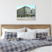 Außenansicht des Overton Hotels # 2 Leinwanddruck (Insitu (Schlafzimmer))