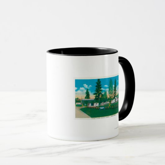 Außenansicht des Pine Tree Auto Camp Tasse (VorderseiteRechts)