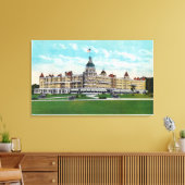 Außenansicht des Polnischen Frühlingshauses Leinwanddruck (Insitu (Wohnzimmer))