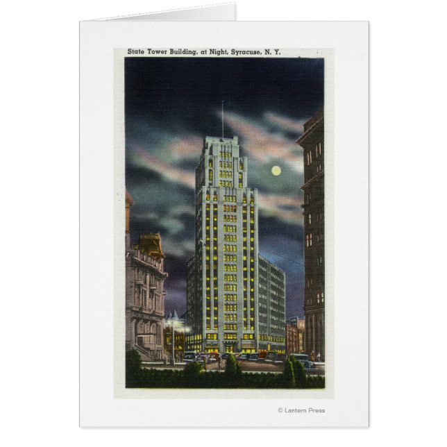 Außenansicht Staat Tower Gebäude bei Nacht (Vorne)