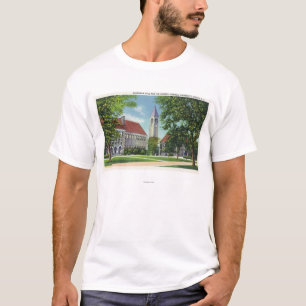 Außenansicht von Boardman Hall und die Bibliothek T-Shirt
