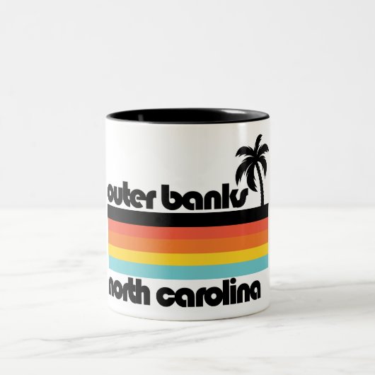 Außenbanken North Carolina Zweifarbige Tasse (Mittel)