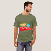 Außer Kontrolle – Fette Typografie-Statement-Desig T-Shirt (Vorne ganz)