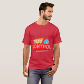 Außer Kontrolle – Fette Typografie-Statement-Desig T-Shirt (Vorne ganz)
