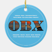 Äußere Banken überstürzen Text und Städte OBX Keramik Ornament (Hinten)