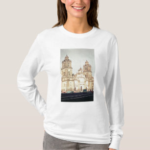 Äußeres von Mexiko- Citykathedrale T-Shirt