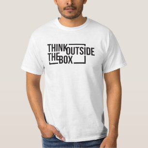 Außerhalb des Feldes denken - Text-T - Shirt