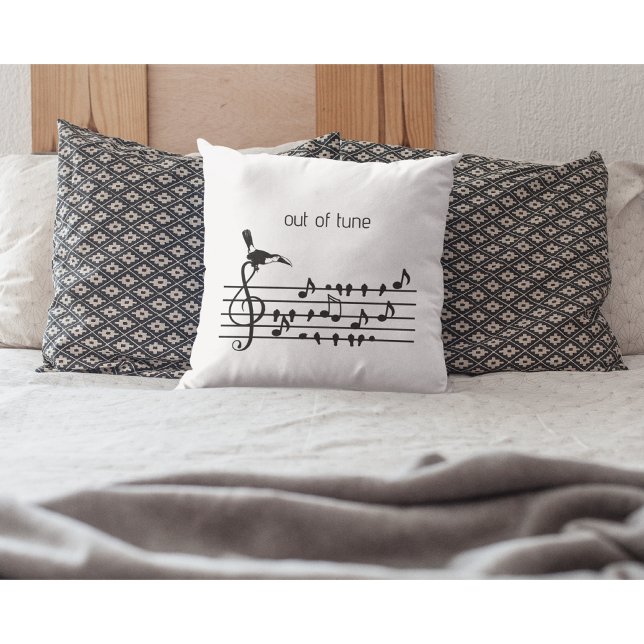 Außerhalb von Tune, Toucan verbinden Singvögel Kissen (Von Creator hochgeladen)