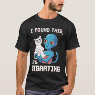Außerirdische Katze Pixel Retro SciFi Humor 2 T-Shirt