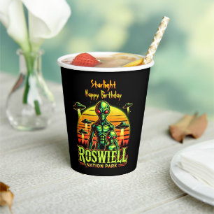 Außerirdische Wesen im Roswell Nation Park Pappbecher