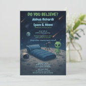 Außerirdischen der Kinderspielecke Sleepover Gebur Einladung (Stehend Vorderseite)