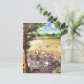 Außerirdischen machen Picknick im Erntekreis - Pos Postkarte (Stehend Vorderseite)