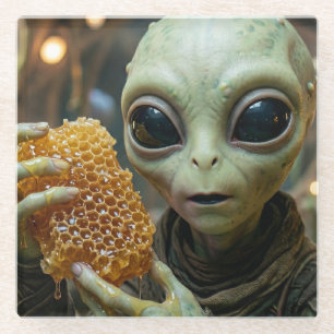 Außerirdisches Alien-Wesen mit Honigwabe Glasuntersetzer