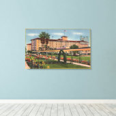 Aussicht auf das Ambassador Hotel Leinwanddruck (Insitu (Holzboden))