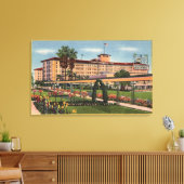 Aussicht auf das Ambassador Hotel Leinwanddruck (Insitu (Wohnzimmer))