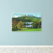 Aussicht auf den Chocorua und den See Leinwanddruck (Insitu (Holzboden))