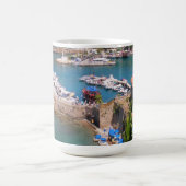 Aussicht auf den Hafen, Strand Mermerly in der Sta Kaffeetasse (Mittel)