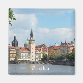 Aussicht auf den historischen Teil von Prag. Magnet
