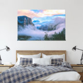 Aussicht auf den Yosemite-Tunnel im Nebel bei Sonn Leinwanddruck (Insitu (Schlafzimmer))