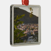 Aussicht auf die Altstadt von Heidelberg Silbernes Ornament (Rechts)