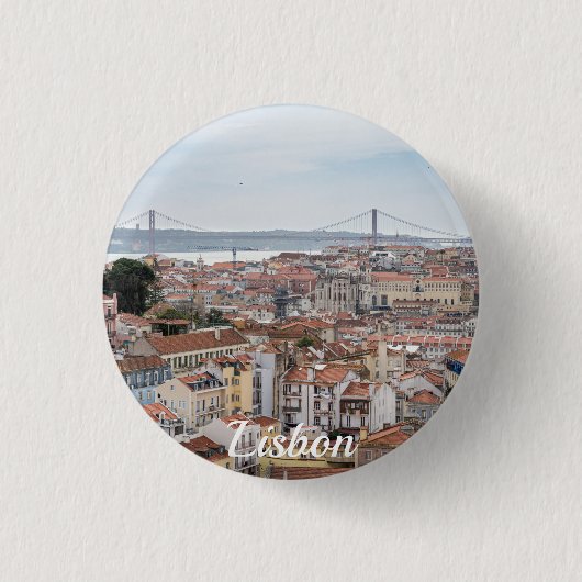 Aussicht auf die Altstadt von Lissabon und die Brü Button (Vorderseite)