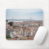 Aussicht auf die Altstadt von Lissabon und die Brü Mousepad (Mit Mouse)