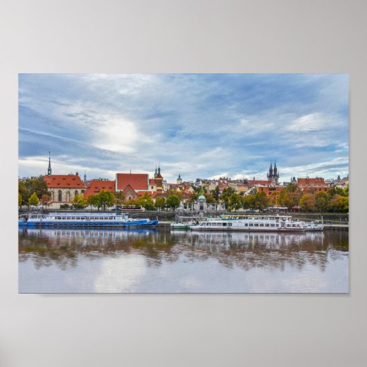 Aussicht auf die Altstadt von Prag aus der Moldau Poster (Vorne)