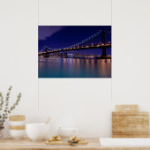 Aussicht auf die Brücke von Manhattan in der Nacht Poster (Küche)