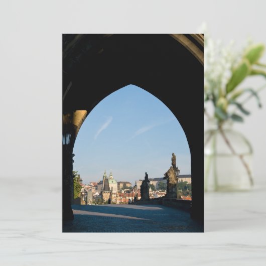 Aussicht auf die Karlsbrücke in Prag Einladung (Stehend Vorderseite)