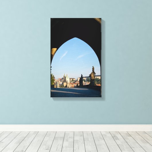 Aussicht auf die Karlsbrücke in Prag Leinwanddruck (Insitu (Holzboden))