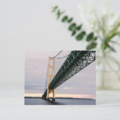Aussicht auf die Mackinac-Brücke vom Lake Michigan Postkarte (Stehend Vorderseite)