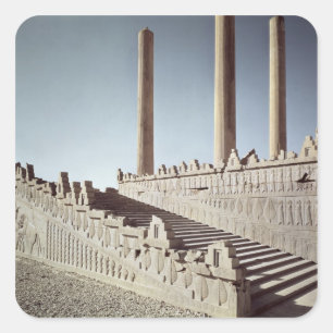 Aussicht auf die Osttreppe des Apadana Quadratischer Aufkleber