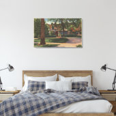 Aussicht auf die Residenz von Eleanor Powell Leinwanddruck (Insitu (Schlafzimmer))