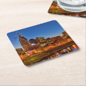 Aussicht auf die Skyline der Stadt bei Nacht Rechteckiger Pappuntersetzer (angewinkelt)